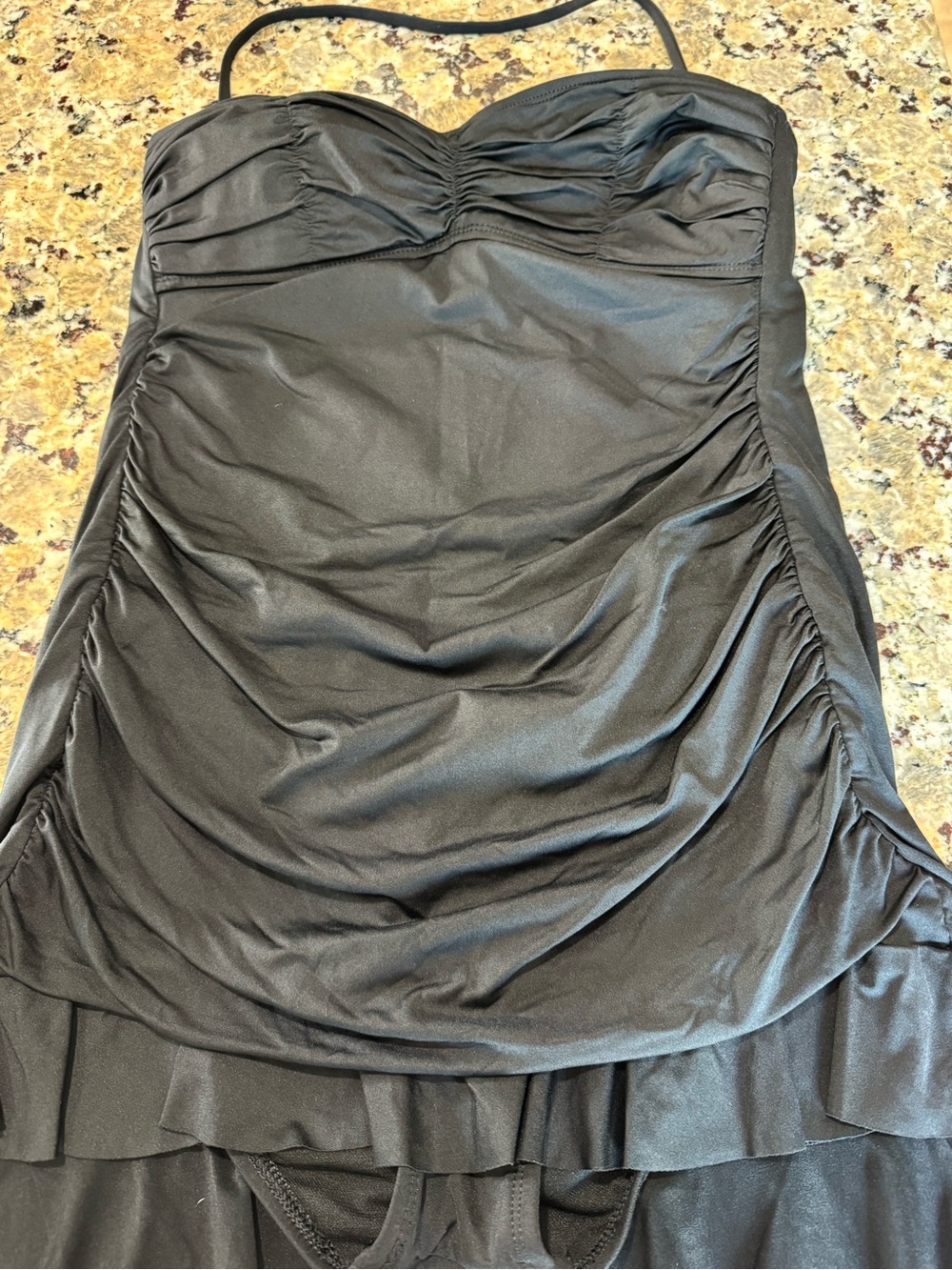 Swimsuit - Picture 4 of 8